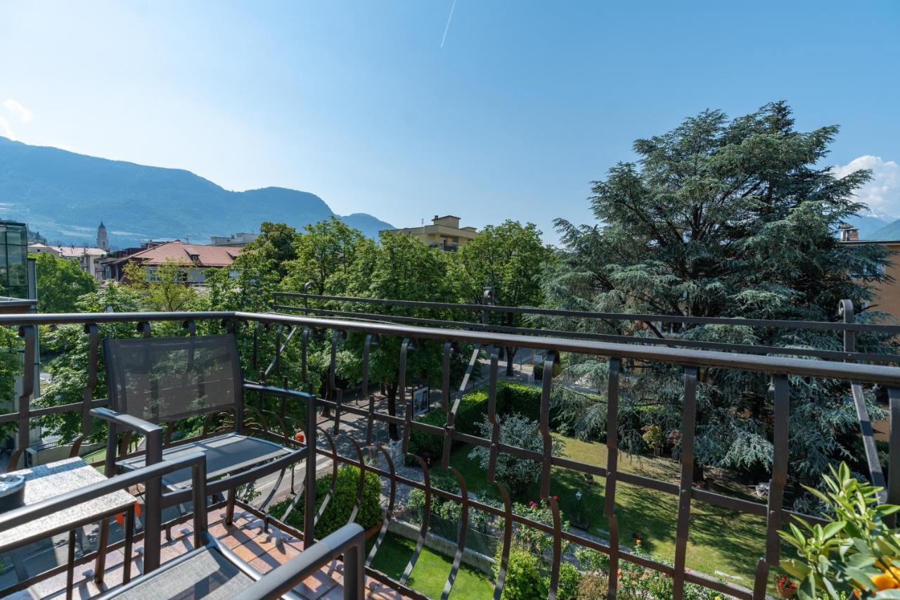 Villa Stubai - Penthouse In The Heart Of Merano Esterno foto